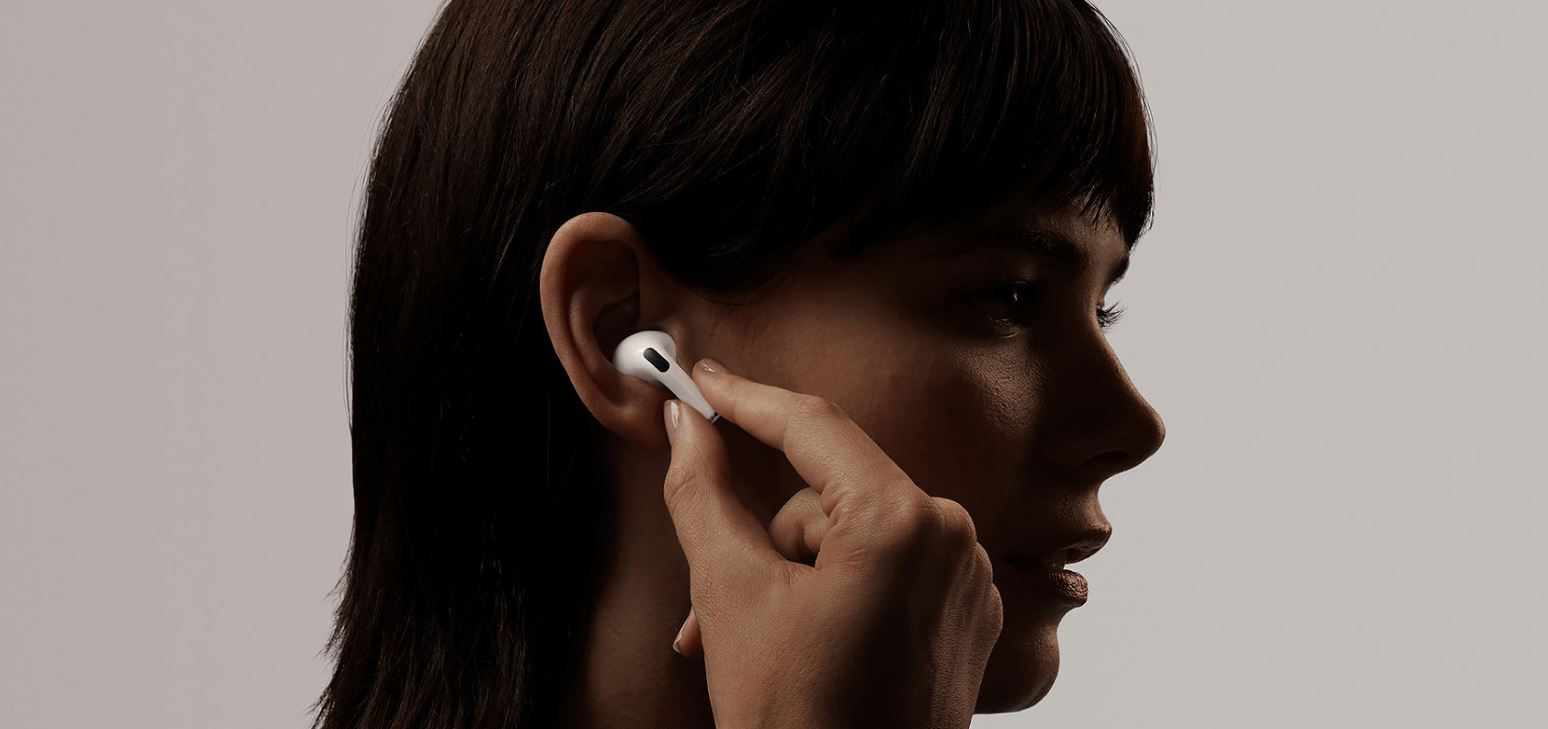 אוזניות אפל מקוריות Apple AirPods pro עם טעינה אלחוטית אחריות רשמית 